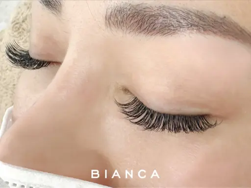 12月前半限定‼️  【オフなし】ボリュームラッシュ100~120束   オフありの方➕30分いただくのでご連絡ください