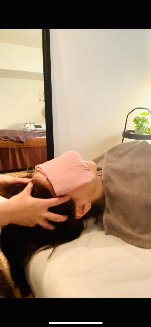 【🌿ドライヘッドスパ+首肩60分】疲れ、睡眠不足、ストレス、目の疲れなど。首と肩〜頭皮をじっくりほぐします