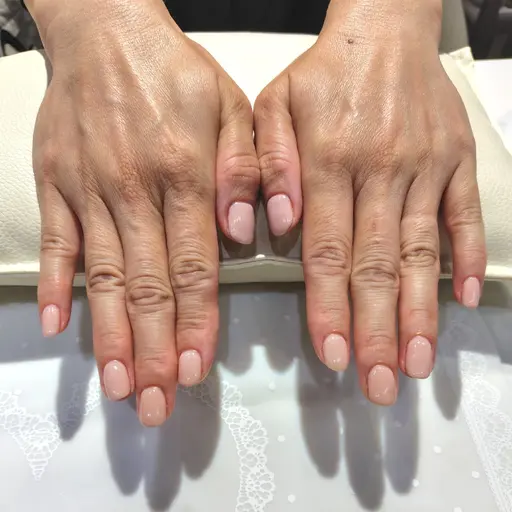 オフありワンカラー　フォルムの勉強をしています。
