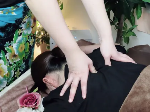 【本格指圧✨】全身スッキリ🌈うつ伏せ全身+熟睡ヘッドマッサージ付き💫60分 #整体 #ヘッドマッサージ