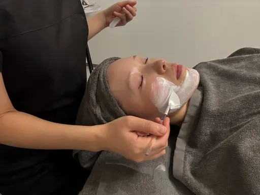 【モニター価格】どちらか選べるハイドラor水光肌ピーリング➕美肌フェイスパックデコルテ2,980円