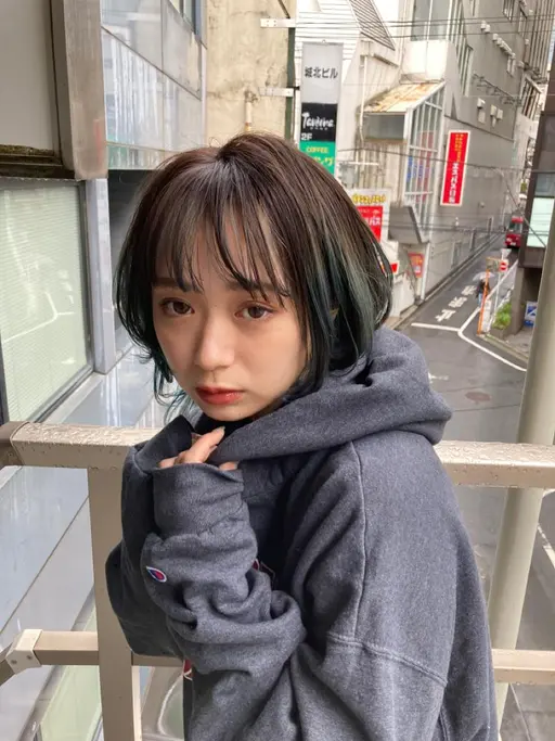 カット＋潤いツヤカラー＋ハホニコトリートメント¥7900