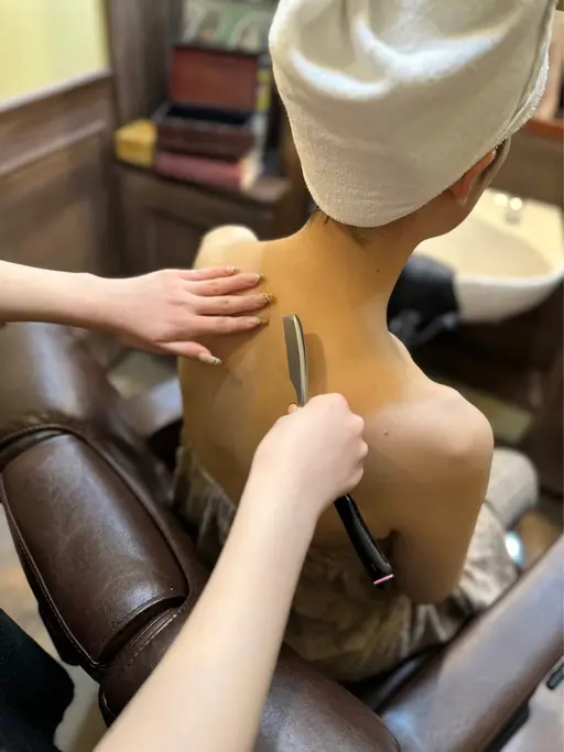 単品メニュー⭐ 背中&うなじシェービング30分3850円