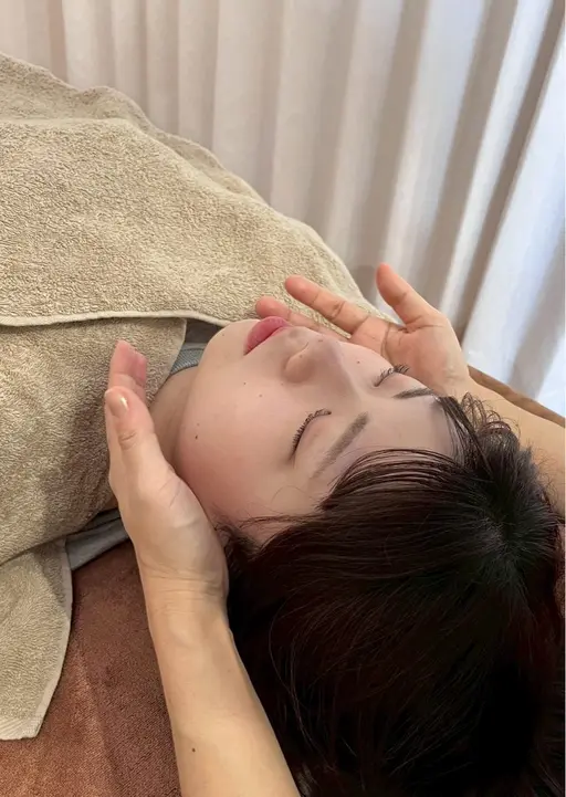 直前割引‼️大好評中❣️女性初回限定👩超絶小顔に✨【小顔矯正+ヘッドマッサージ】お顔のむくみ/お顔のたるみ/