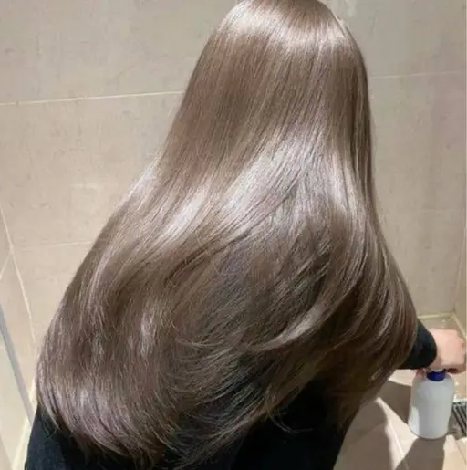 💖韓国っぽ艶ストレート×酸性縮毛矯正自然な艶感と、毛先まで柔らかい仕上がりのストレート✨韓国風アイドル風ヘアに💖