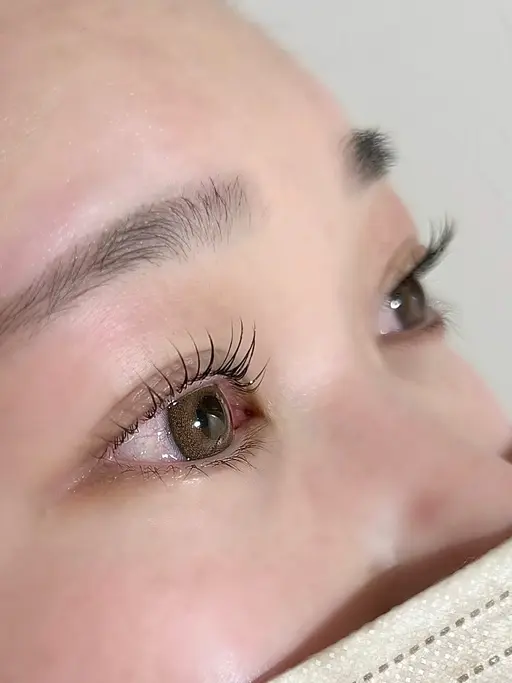 【ご新規様】ラッシュリフトorパリジェンヌラッシュリフト✨️韓国風、束感仕上げ✨️(デザイン選択可能)