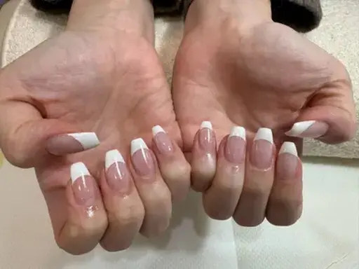 テストモデル様✨HANDオフ無白フレンチ⚠️お爪の長さ5ミリ以上ある方、形はスクエア限定