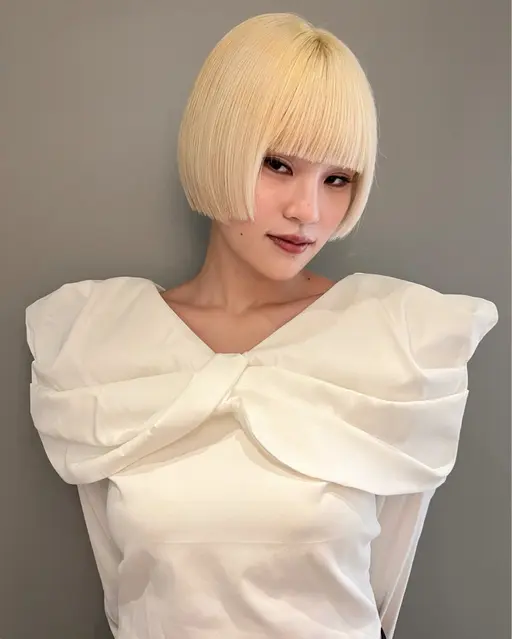 (半額クーポン🙌)ケアブリーチダブルカラー+デザインカット+補修TR❣️顔まわりレイヤー/ウルフカット/ショート/ボブ