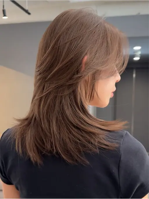 🇰🇷レイヤーカット🇰🇷ミディアムレイヤーやハッシュカット人気のヘアスタイルにしたい方へ！《肩につく長さから◎》