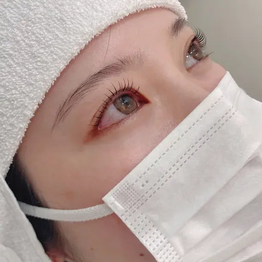 11月29、31日限定価格‼️[まつ毛パーマ🫶🏻]トリートメント＆コーティング仕上げ付き🦋