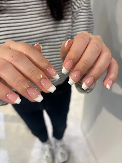 【12/5 1名様限定】 hand white french✨（オフあり）