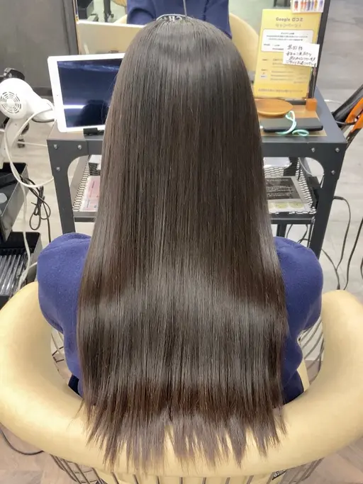 大好評✨️12月末まで限定！美髪縮毛矯正＋最高級トリートメント！⚠️詳細をお読みください！