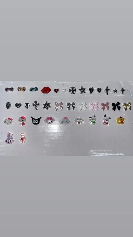 耳つぼジュエリー💎【 6粒 ￥3500~ 】