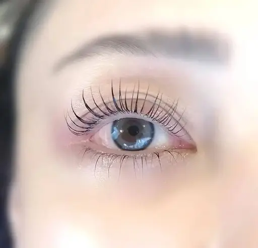 🫧&Healthyアンドヘルシー【80本】LEDグルーフラットラッシュ🫧エクステを付けた後にパーマをかける新技術♡