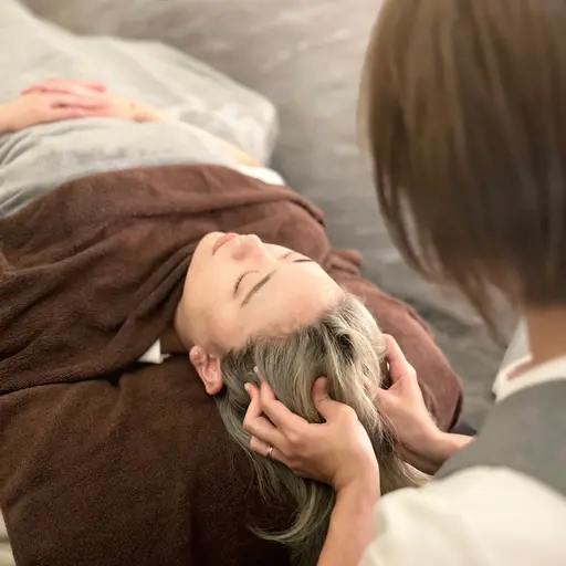 眼精疲労を解消✨Uドライヘッドスパ50分🧡初回限定🧡 小顔マッサージ効果も◎