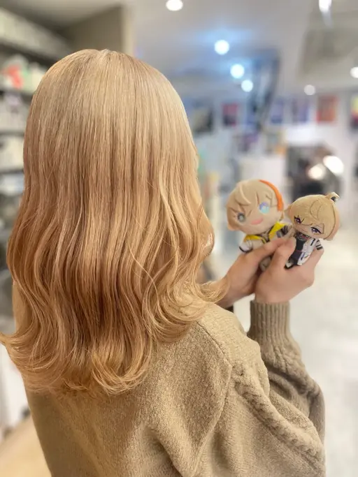 【11月限定価格‼️】❤️ブリーチ1回➕カラー➕トリートメント❤️【✨️口コミ投稿でトリートメントグレードアップ✨️】