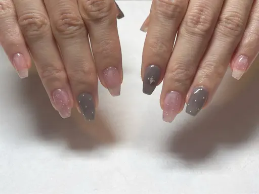 【マットカラー変更必須】【オフ込み🫧】【ハンド✋】シンプル上品デザインネイル🪽オフィスネイルにもピッタリ💅