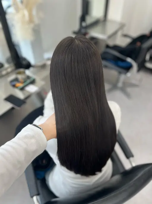 【11月28日🩵10時~12時🩵限定】カット➕艶カラー🥣🫧