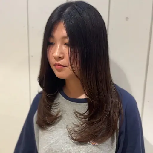 11/17✨【ロング​〜​セミロング🪄】ハイレイヤーカット💇🏻‍♀️➕トリートメント✩