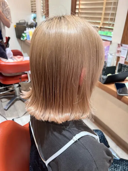 切りっぱなしボブ モデル