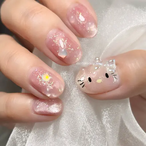 【クリア×オーロラ】大人可愛いキティちゃんネイル🎀