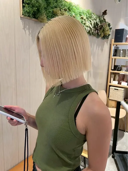 〈10月平日限定〉3ヶ月以内ブリーチリタッチ+髪質改善トリートメント💠ケアブリーチ込み💠