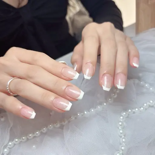フレンチデザイン💅🤍【オフなし】