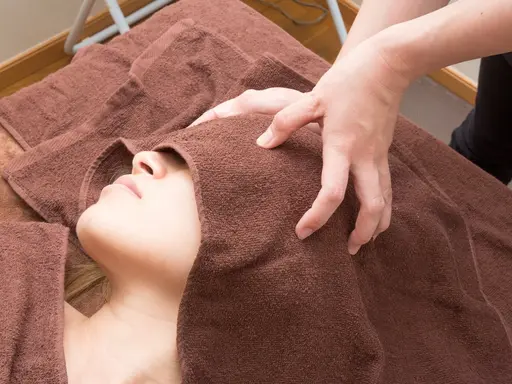 【頑張り屋さんのあなたへ】ドライヘッドスパで頭も身体もスッキリ90分(フェイスパックプレゼント付)