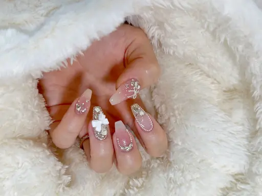11/11 open記念特別価格🎀通常¥16500▶︎¥8500！韓国系ネイル🎀長さ出し10本込み (初回の方限定)