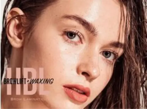 ハリウッドブロウリフト