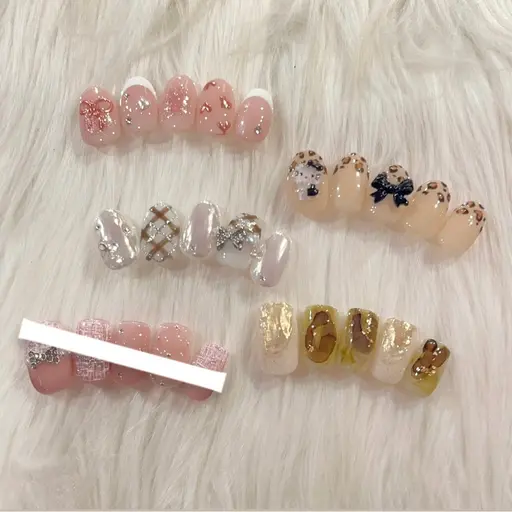 ‼️17日限定価格‼️🍁⛄️オフあり秋冬定額デザインネイル※テストモデル※長さだし、パーツオフ不可※長さだし不可