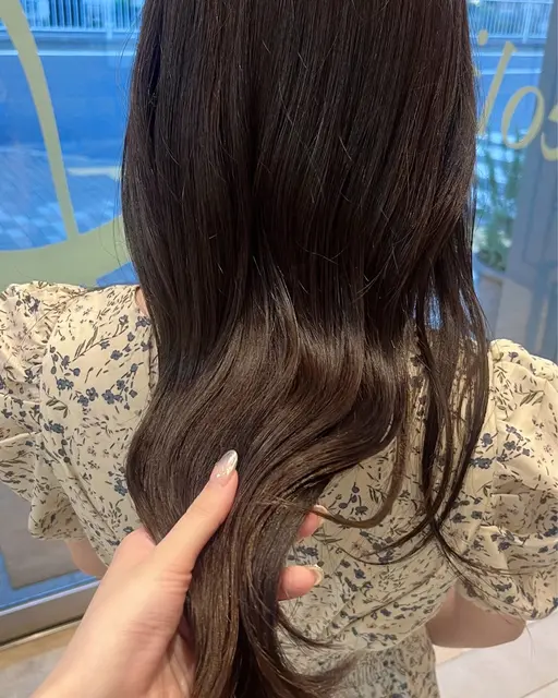 ✨40%off✨ 髪質改善ケアワンカラー＋シルクトリートメント＋コテ巻き付🕊️ 顔まわりカット+1100円＋30分
