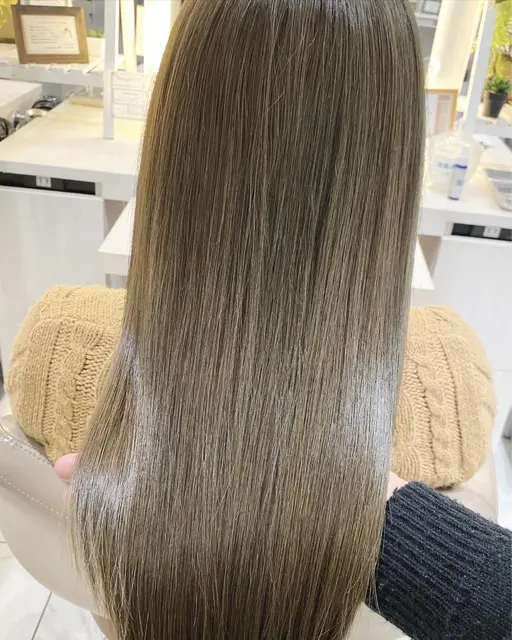 ミルクティーカラーにしたい方はこちら+髪質改善  メンズも可能！