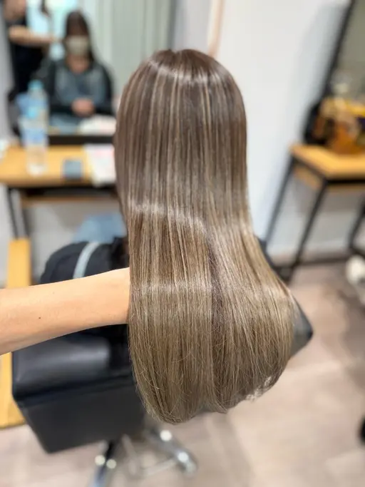 ドライヤーするだけで美髪【酸性ストレート】+カット+髪質改善トリートメント