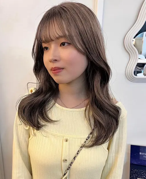 【✨️ミニモ限定✨️】毛先整えcut＋ケアブリーチダブルカラー（ブリーチ無しも可）＋2stepトリートメント付き🫧