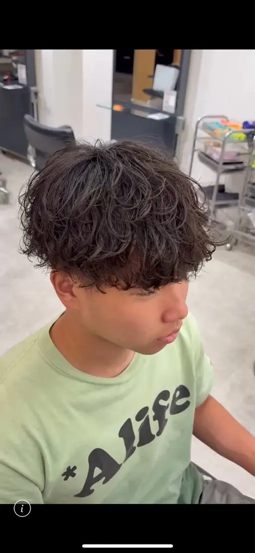 【🉐10月メンズ特集】マッシュカット✂️➕シャドウパーマ➕トリートメント付き💫