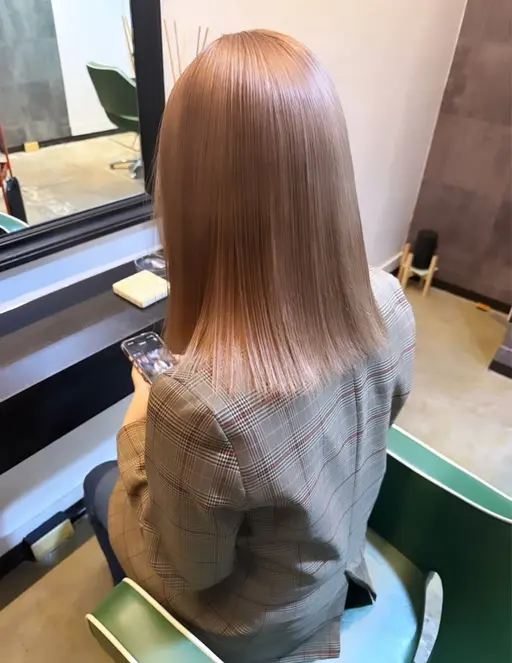 【期間限定】ブリーチカラー➕カット➕トリートメント