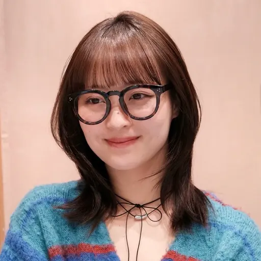 【垢抜けたい方必見🤍🪽】顔まわり盛れる♡似合わせカット＋外部補修トリートメント✨🪞