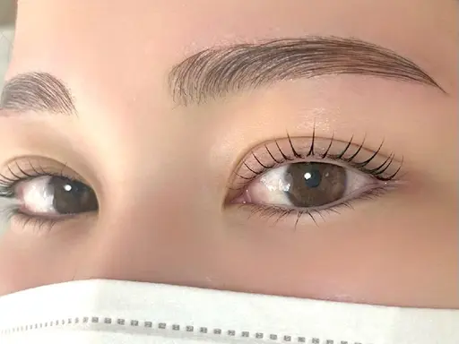 眉迷子卒業🌸 美眉ハリウッドブロウリフト🌷 (眉パーマ、眉 wax)