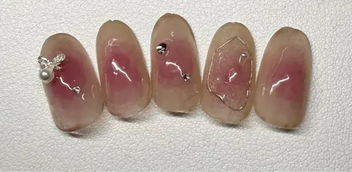 【Marina限定】オフなし💅大人気チークネイル💓(大きなパーツが出来ない方もご相談ください☺️)🉐駐車券付