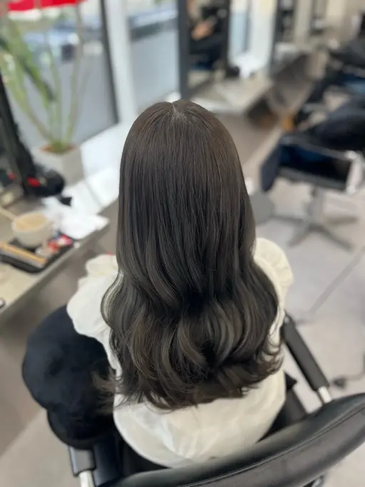 【限定クーポン】🎀艶カラー🎀➕treatment✨➕超音波アイロン付