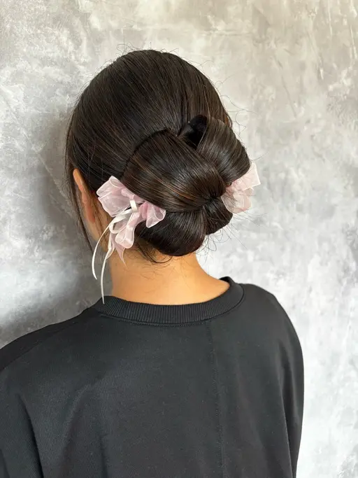 【早朝クーポン☀️8-9時台のご予約】通常ヘアセット🌻結婚式やイベントに...既製品の飾りはこちらから◎