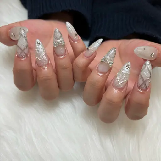 💅🏻♥️10本長さだし【プロのネイリストによるモデル価格】持ち込みデザイン可能/パーツつけ放題/ジェルオフ無料