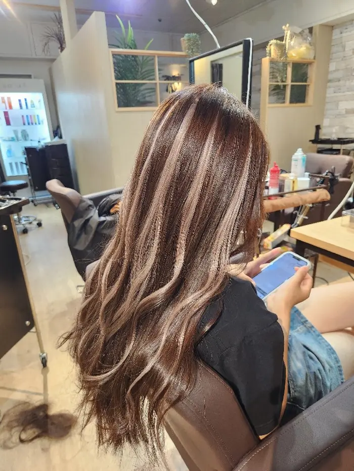 ヘアスタイル・髪型カタログ「ハイライトシールエクステ30本」by