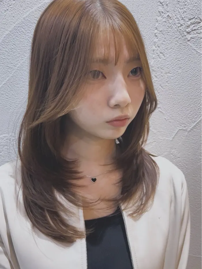 レイヤーカット｜高崎 ｜艶カラー｜剣持友希のプロフィール・予約(Ifh