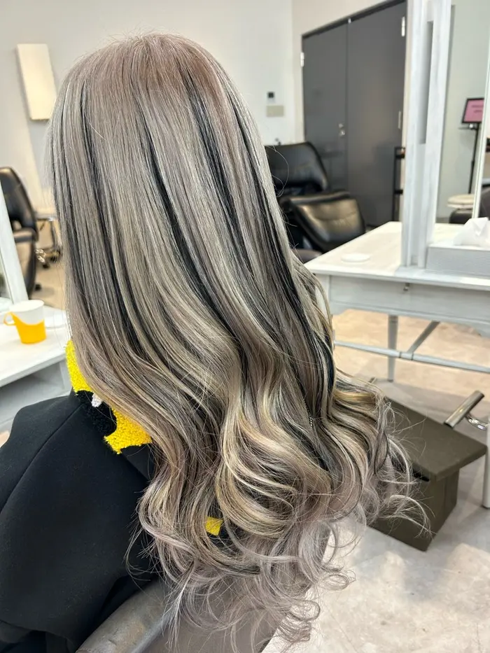 ヘアスタイル・髪型カタログ「シールエクステで作る ローライト