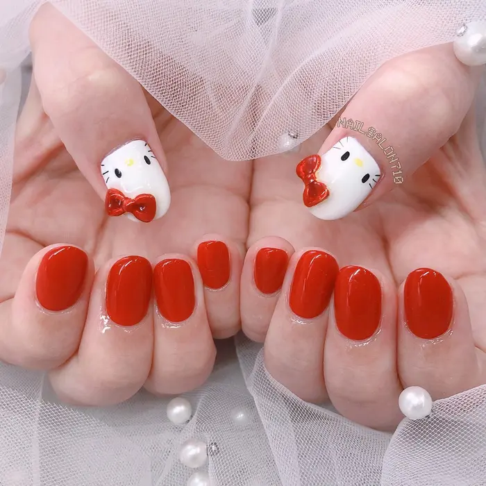 ショートネイルならではのキティちゃん｜ナナイチゼロ I.Nao(NAILSALON