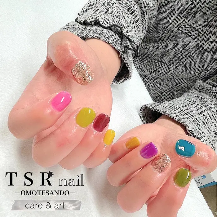 思いっきり元気になる#カラフルネイル ♡ #ワンカラー でシンプルに