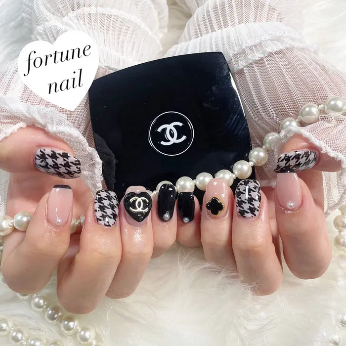 CHANEL★ネイル8本セット CHANEL NAIL COLOUR 8本セット （中古品） - メルカリ