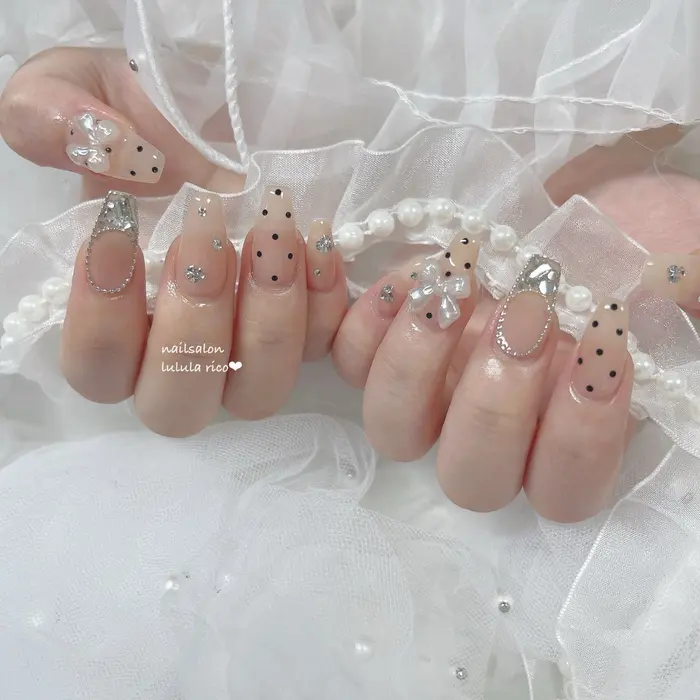 ガーリーネイル#ネイルデザイン#ワンホンネイル#フレンチ